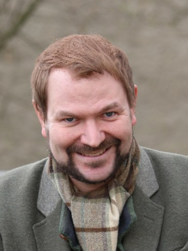 Dr Benjamin Schraven