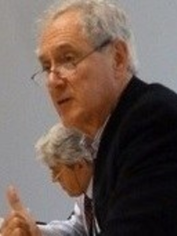 Dr Geoffrey Edwards