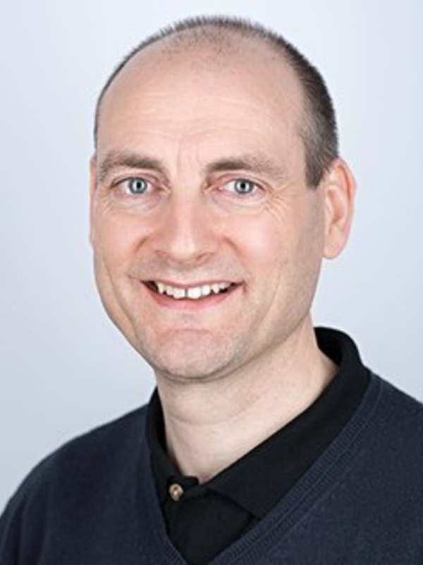 Mr Ian Hosking