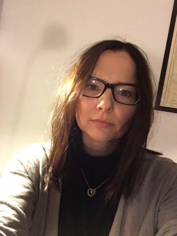 Dr Karolina Follis