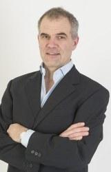 Dr Andrew  Baldwin