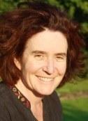 Dr Romola  Davenport
